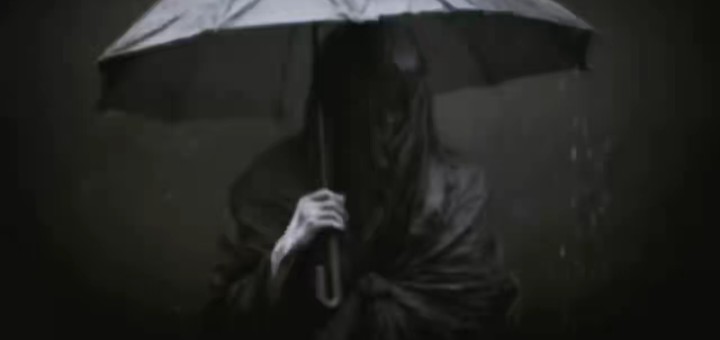 黑色雨伞